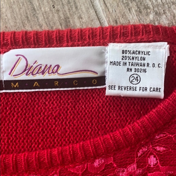 Vintage Diana Marco Red Poinsettia Batwing Sweater - Picture 6 of 7